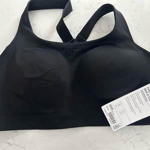 Athleta sports bra black NWT